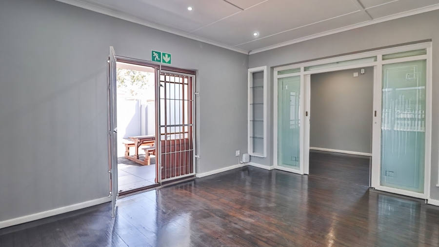To Let commercial Property for Rent in Newton Park Eastern Cape